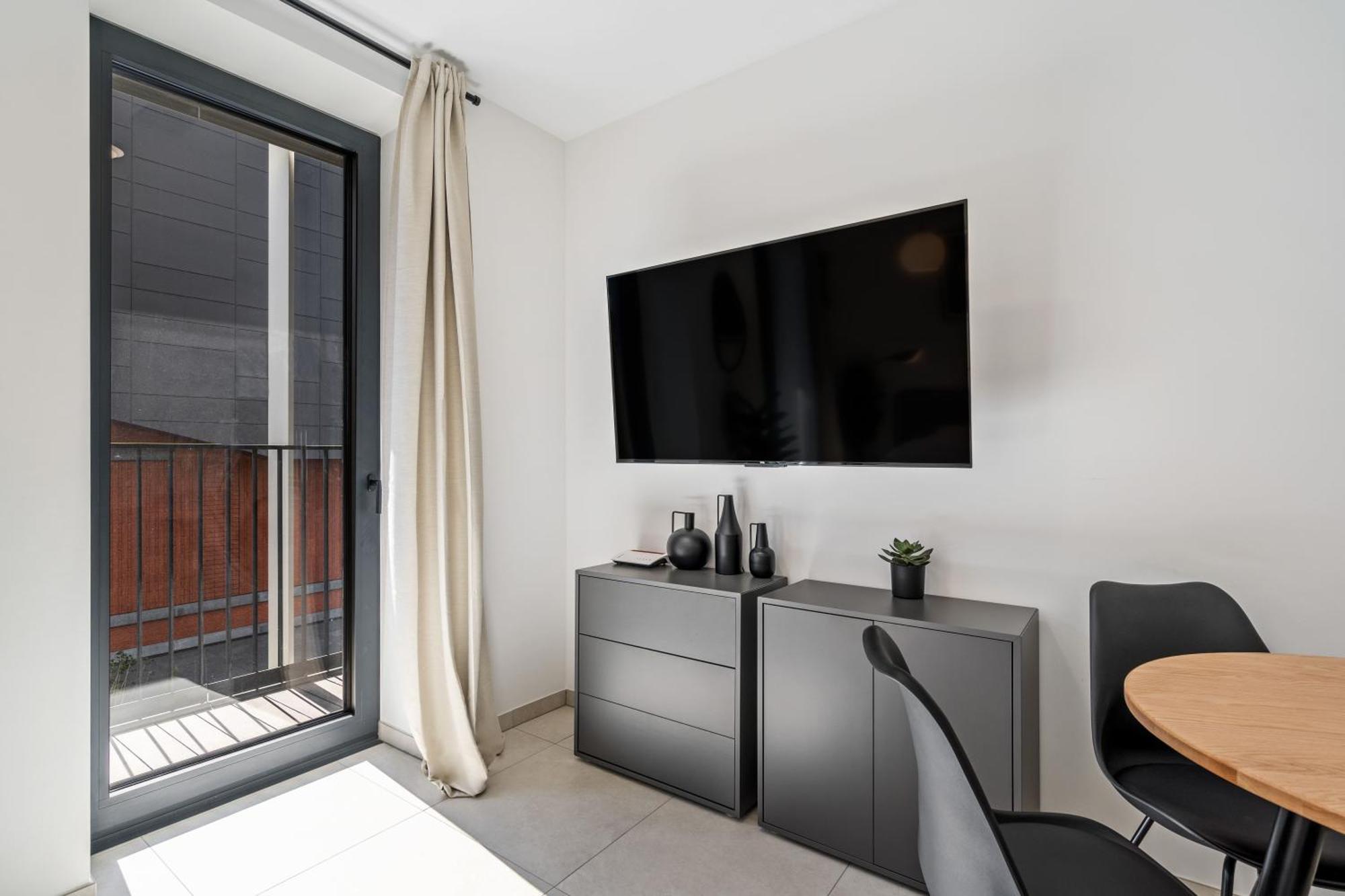Classy Studio Next To Belval Shopping Plaza Esch-sur-Alzette Eksteriør billede